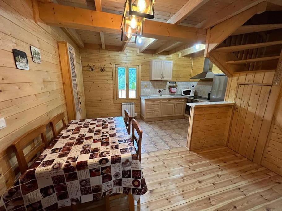 Chalet 6B Dans Les Pyrenees Proche D'Andorre LʼHospitalet-près-lʼAndorre Kültér fotó